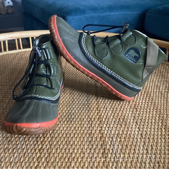 Sorel Out n About Boots - Picture 2 of 5